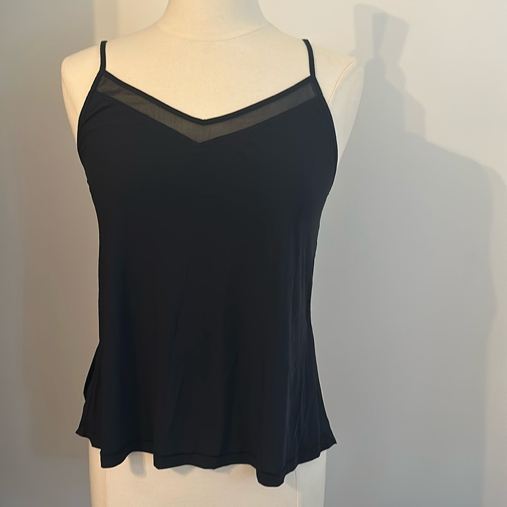 💪 LuluLemon Black Spaghetti Strap Top 6